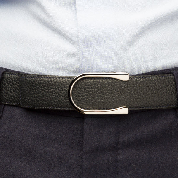 Buckle aero palladium worn on a belt
