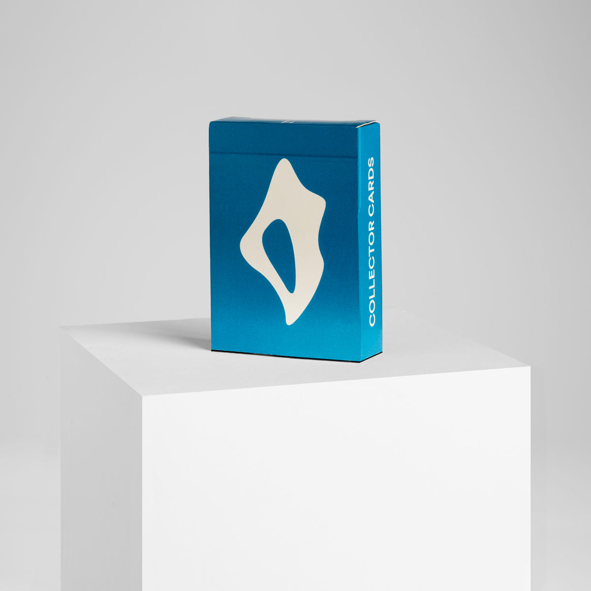 Card deck "Ecofacts", a Collector Cards project from J.Hopenstand x Mina Albespy. Blue version.