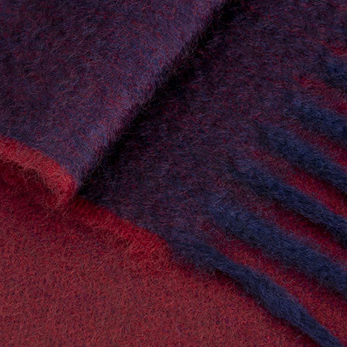Zoomed bordeaux reversible scarf