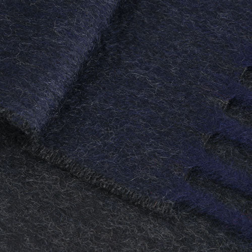 Zoomed night reversible scarf
